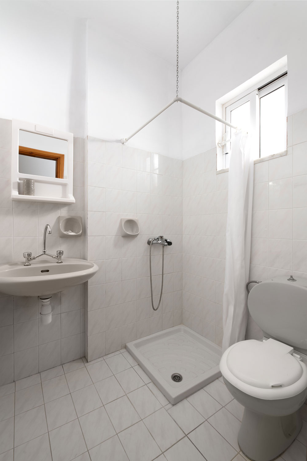 cheap rooms in Tilos greece